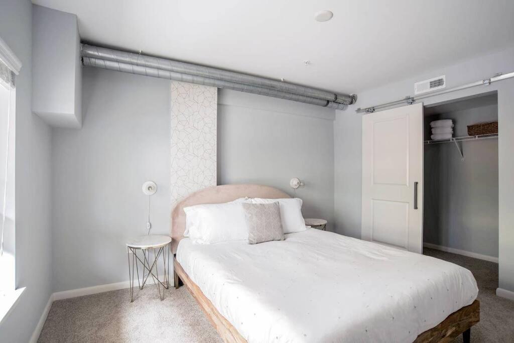 Cozysuites L 2br Loft, Monument Circle, Indy * Indianapolis