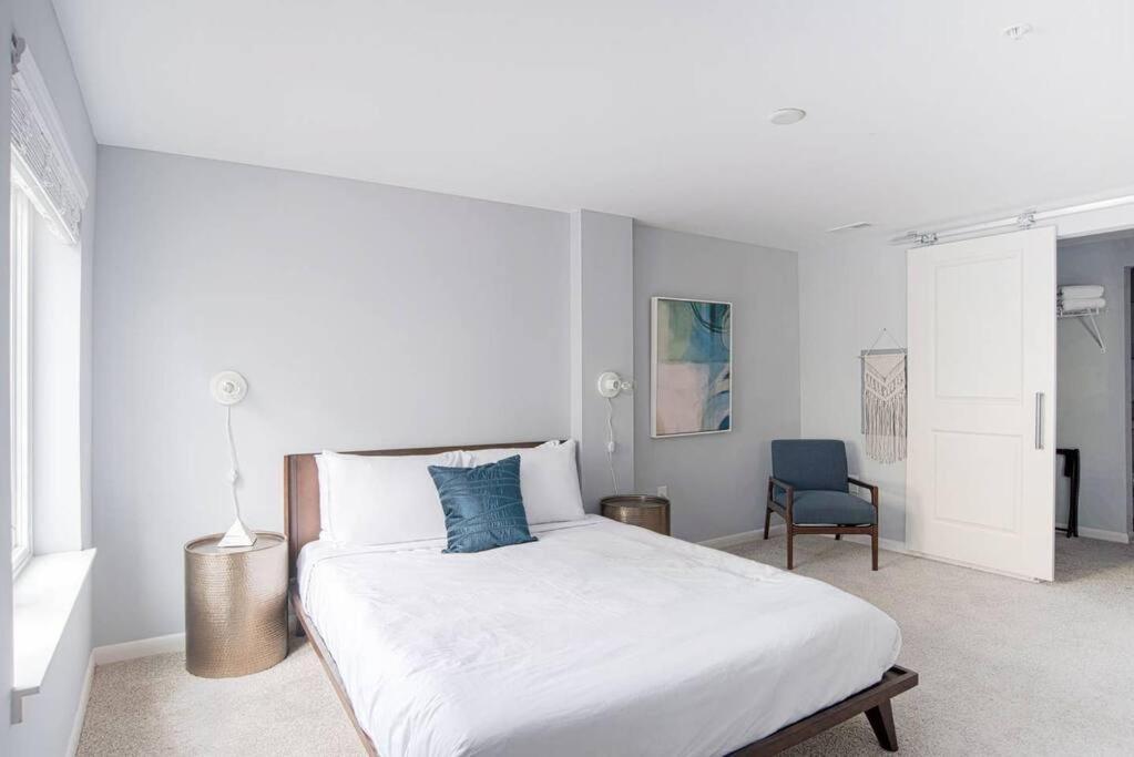 Cozysuites L 2br Loft, Monument Circle, Indy