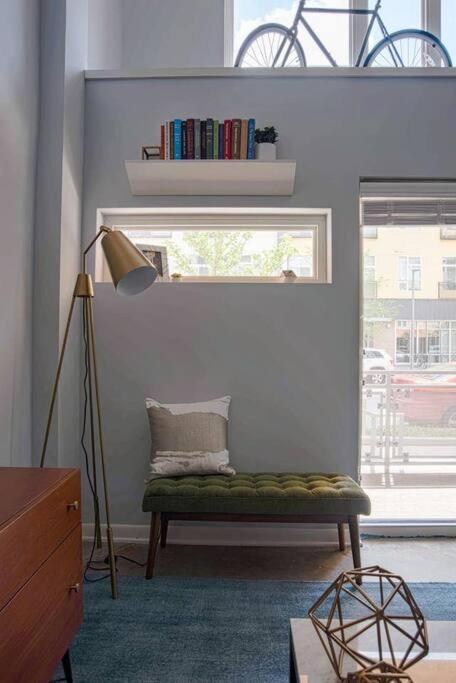 Cozysuites L 2br Loft, Monument Circle, Indy Apartment